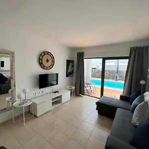 Apartamento Oasis Blue - Beautiful 1 Bedroom On Private Complex With Pool, Tías
